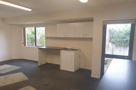 Photo of property in 60 Cabeleigh Drive, Helensville, 0800