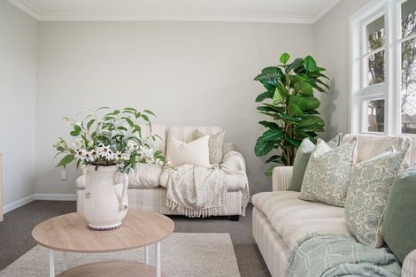 Photo of property in 43 Vivian Street, Burwood, Christchurch, 8083