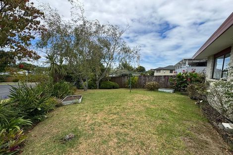 Photo of property in 1/60 Nikau Street, New Lynn, Auckland, 0600