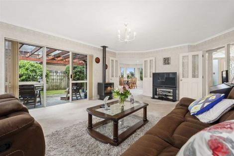 Photo of property in 32 Seychelles Drive, Papamoa Beach, Papamoa, 3118