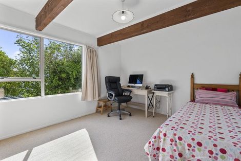 Photo of property in 2 Waterford Drive, Churton Park, Wellington, 6037