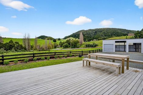 Photo of property in 109 Mountain Road, Maungaturoto, 0587