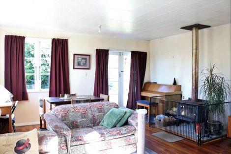 Photo of property in 90 Tiro Tiro Road, Levin, 5510