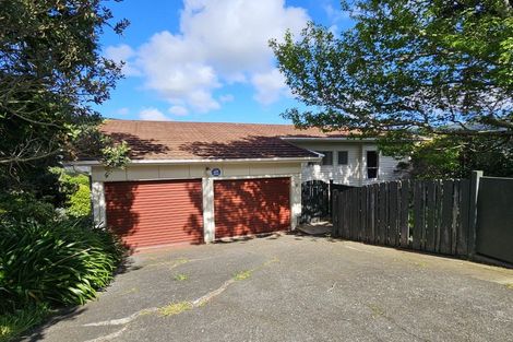 Photo of property in 84 Taylor Terrace, Tawa, Wellington, 5028