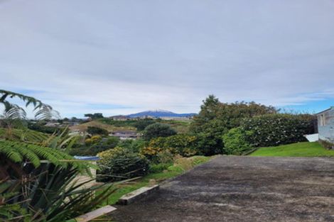Photo of property in 79 Omata Road, Marfell, New Plymouth, 4310