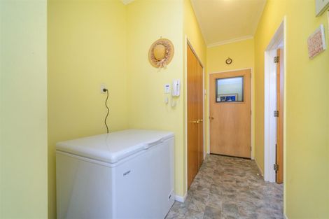 Photo of property in 20 Ross Street, Marton, 4710