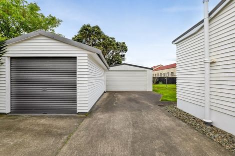 Photo of property in 28 Terou Street, Manaia, 4612