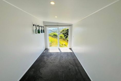 Photo of property in 12 Chartwell Drive, Crofton Downs, Wellington, 6035