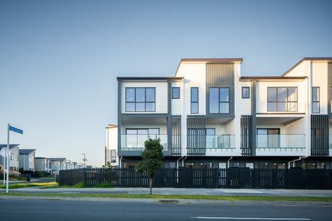 Photo of property in 3/10 Scott Road, Hobsonville, Auckland, 0616