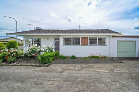 Photo of property in 4/417 Avenue Road West, Hastings, 4122