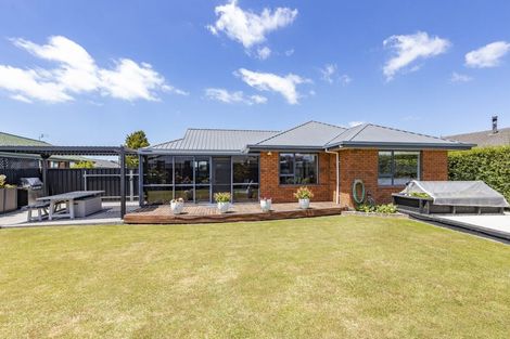 Photo of property in 37 Hills Street, Kaiapoi, 7630