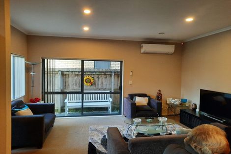 Photo of property in 9 Agapanthus Place, Flat Bush, Auckland, 2016