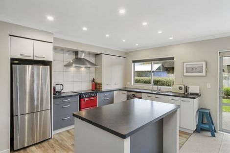 Photo of property in 44 Kotuku Drive, Paraparaumu Beach, Paraparaumu, 5032