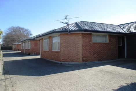 Photo of property in 17c Division Street, Riccarton, Christchurch, 8041