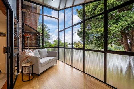 Photo of property in 1/233 Eskdale Road, Birkenhead, Auckland, 0626