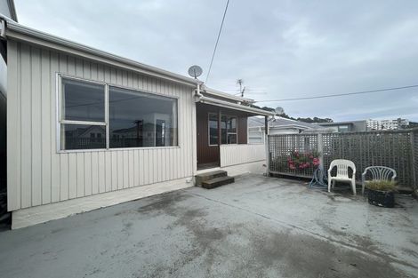 Photo of property in 79 Austin Street, Mount Victoria, Wellington, 6011