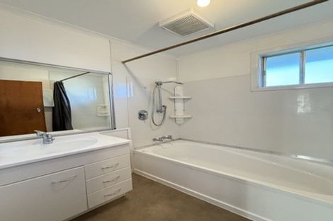 Photo of property in 10 Kentucky Street, Totara Park, Upper Hutt, 5018