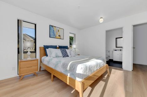 Photo of property in 6 Frank Bunce Grove, Flat Bush, Auckland, 2019