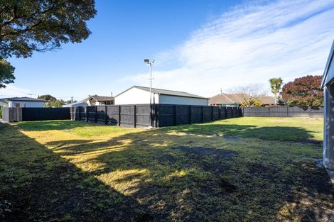 Photo of property in 17 Woodgrove Avenue, North New Brighton, Christchurch, 8083