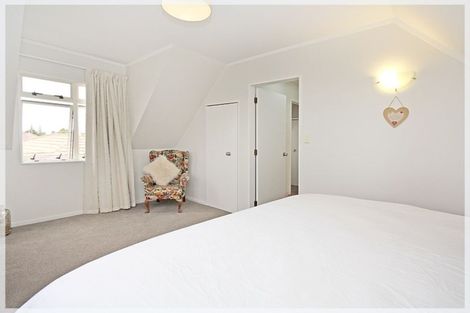 Photo of property in 10 Guildford Street, Levin, 5510