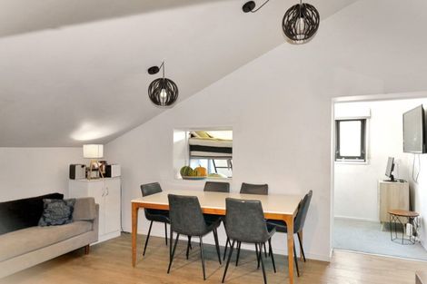 Photo of property in Courtenay Mews Apartments, 13/14 Alpha Street, Te Aro, Wellington, 6011