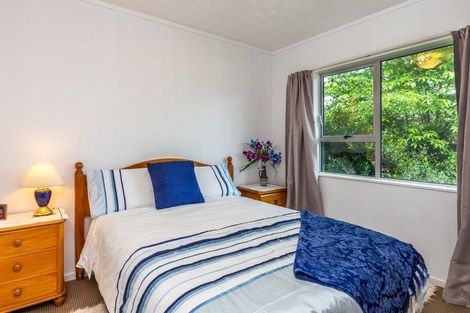 Photo of property in 18 Holland Grove, Richmond Heights, Taupo, 3330