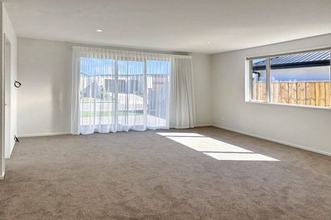 Photo of property in 10 Waituna Street, Pegasus, 7612