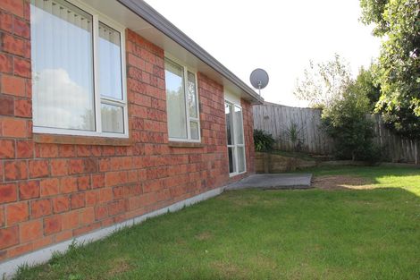 Photo of property in 28 Les Marston Place, Pukekohe, 2120