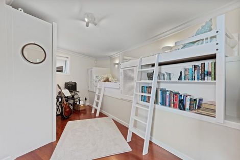Photo of property in 108 Beach Road, Onerahi, Whangarei, 0110