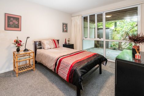 Photo of property in 4 Jacobsen Lane, Ngaio, Wellington, 6035