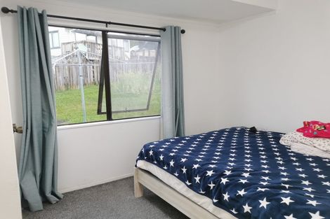 Photo of property in 14 Garton Drive, Massey, Auckland, 0614