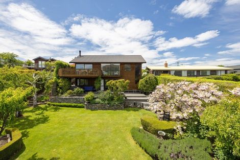 Photo of property in 42 Manuka Crescent, Wanaka, 9305