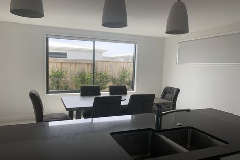 Photo of property in 76 Franks Way, Papamoa Beach, Papamoa, 3118