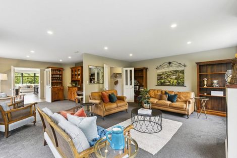 Photo of property in 125 Westchester Drive, Churton Park, Wellington, 6037