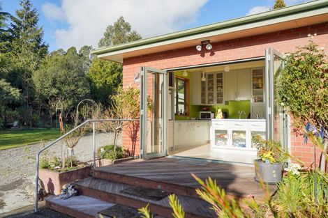 Photo of property in 52 Level Street, Dipton, 9791