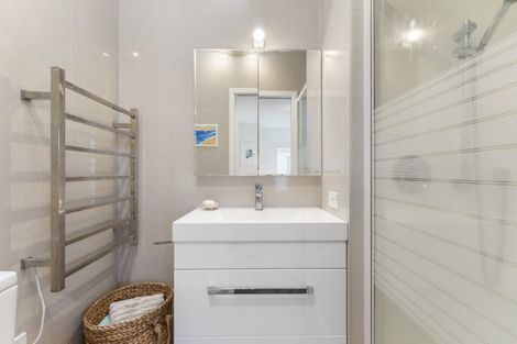 Photo of property in 19 Mayfair Crescent, Mairangi Bay, Auckland, 0630