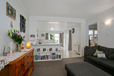 Photo of property in 75 Grey Street, Cambridge, 3434