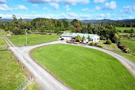 Photo of property in 200 Golf Links Road, Kaiata, Greymouth, 7805
