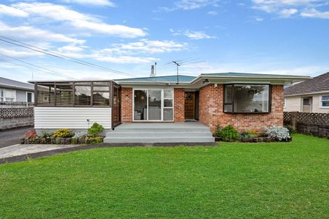 Photo of property in 62 Kelvin Road, Papakura, 2110