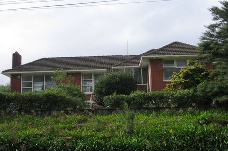 Photo of property in 92 Pleasant Road, Titirangi, Auckland, 0604