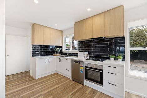 Photo of property in 63 Bassett Street, Burwood, Christchurch, 8083