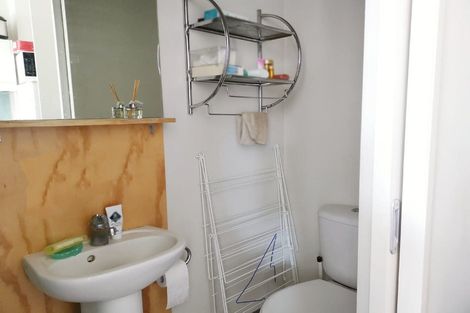 Photo of property in Urbane Apartments, 7/29 Webb Street, Mount Cook, Wellington, 6011