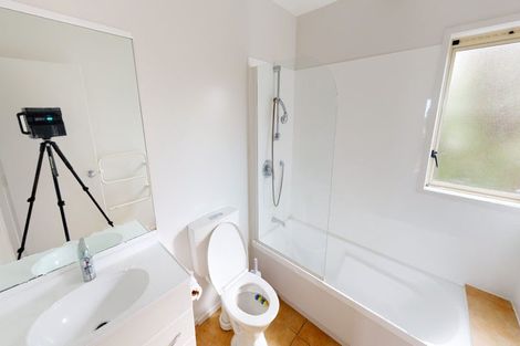 Photo of property in 74 Dress Circle, Newlands, Wellington, 6037