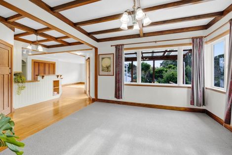 Photo of property in 27 Bonithon Avenue, Moturoa, New Plymouth, 4310