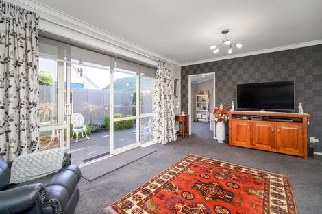Photo of property in 17 Molesworth Place, Somerfield, Christchurch, 8024
