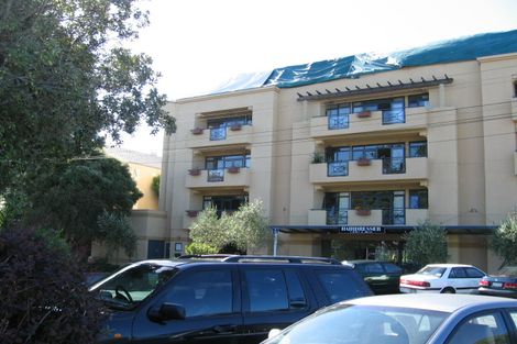 Photo of property in 2k/7 Bute Road, Browns Bay, Auckland, 0630
