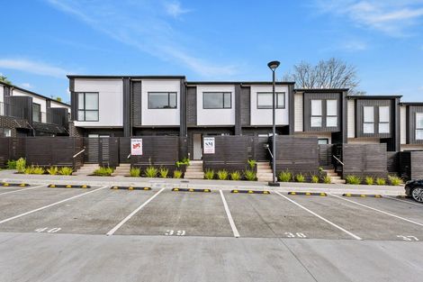 Photo of property in 3 Meg Lane, Glen Eden, Auckland, 0602