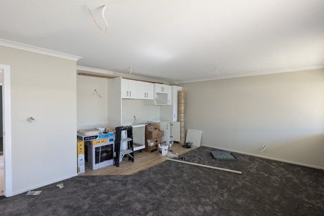 Photo of property in 19u2 Collins Avenue, Tawa, Wellington, 5028