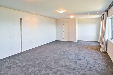 Photo of property in 5 Rangiuru Road, Mahina Bay, Lower Hutt, 5013