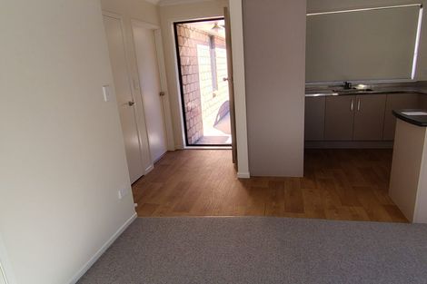 Photo of property in 6a Tralee Place, Hillcrest, Hamilton, 3216